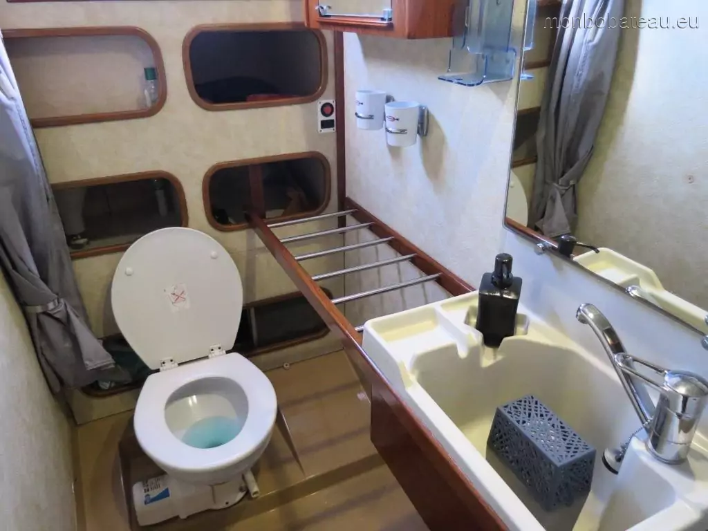 Brig FALCON 400 LUXE