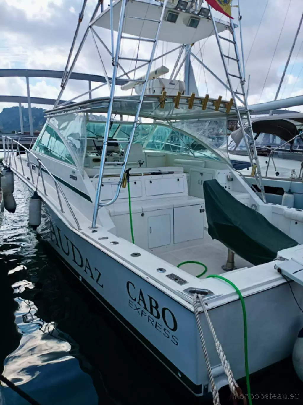 Cabo yatchs 45 EXPRESS