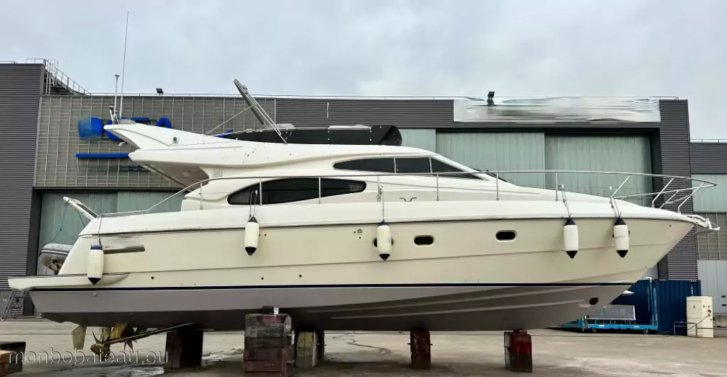 Ferretti  480