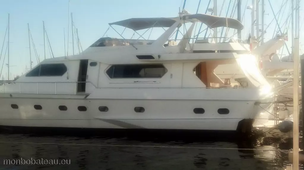Navar Cantieri 20M Fly