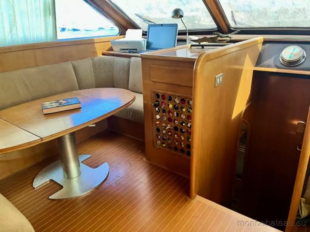 Navar Cantieri 20M Fly