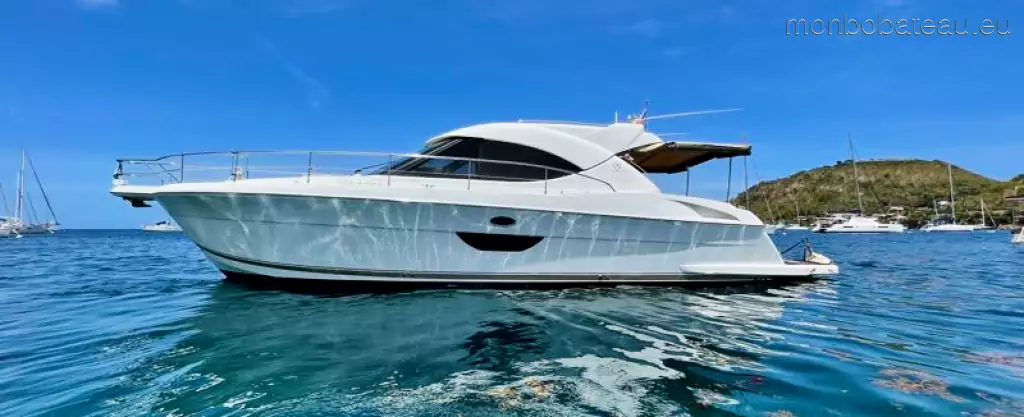 RIVIERA 4400 SPORT YACH