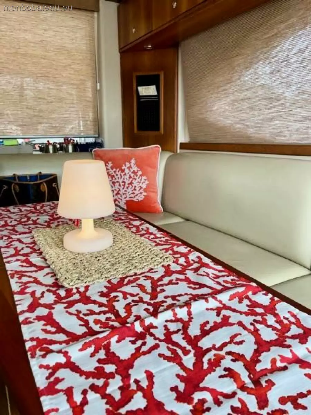 RIVIERA 4400 SPORT YACH