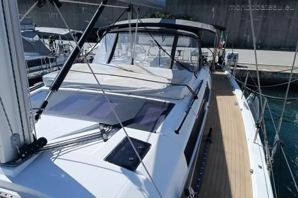 Dufour Yachts 530