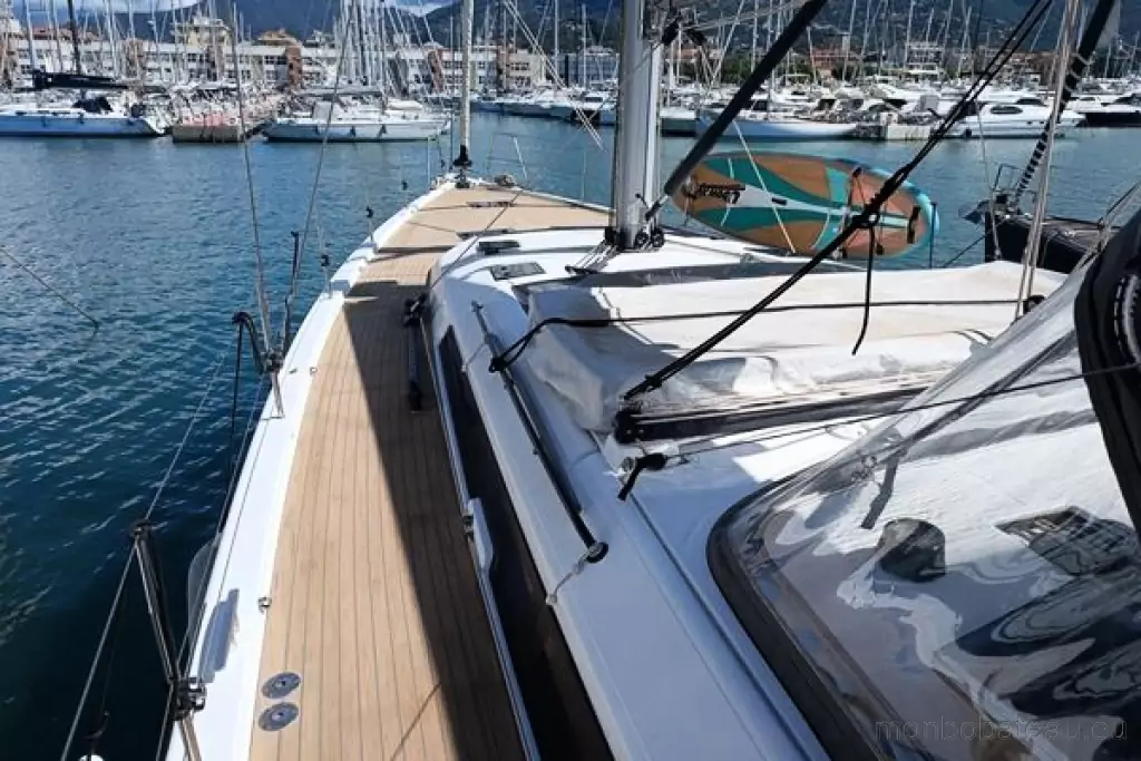 Dufour Yachts 530