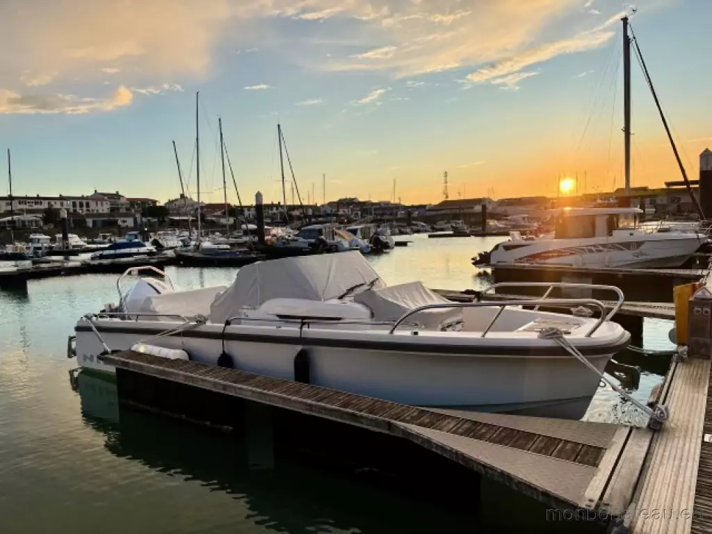 Nimbus Boats NIMBUS T8