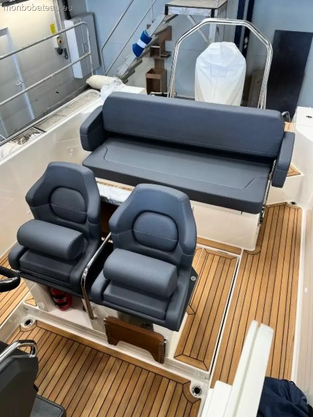 Nimbus Boats NIMBUS T8