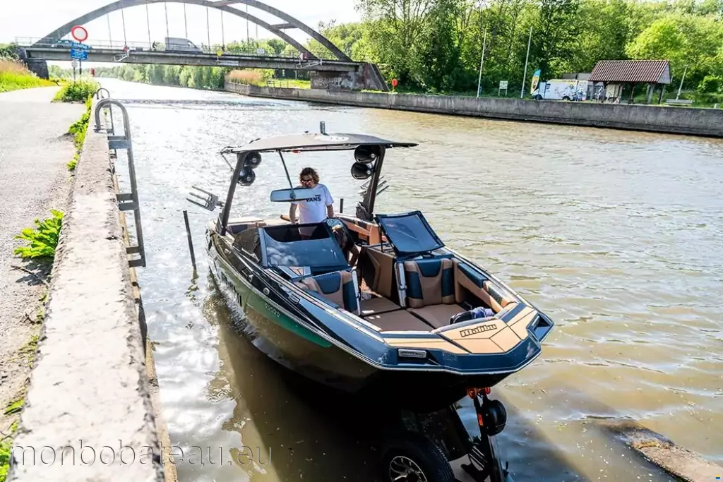 Malibu Wakesetter M220