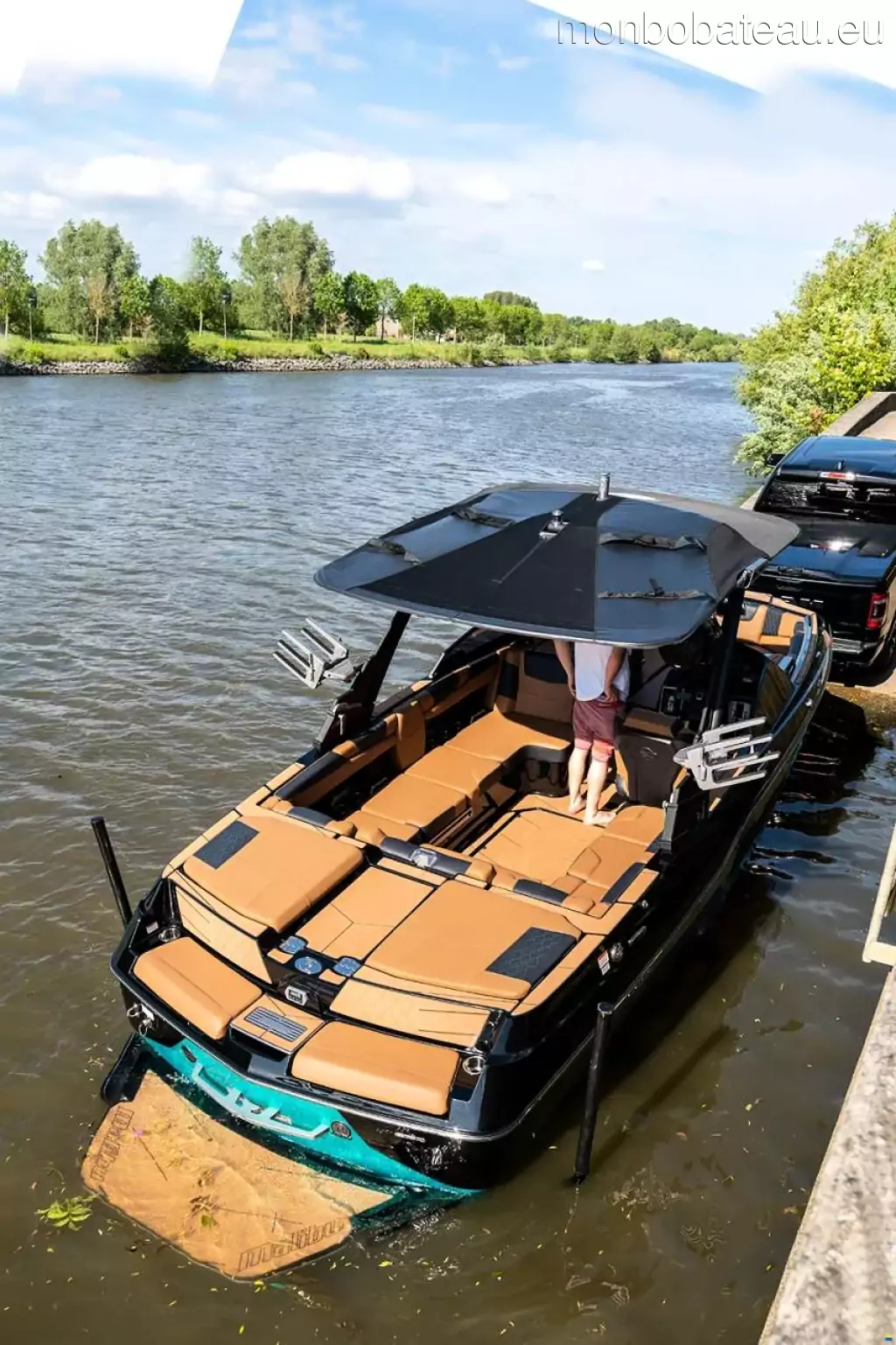 Malibu Wakesetter M220