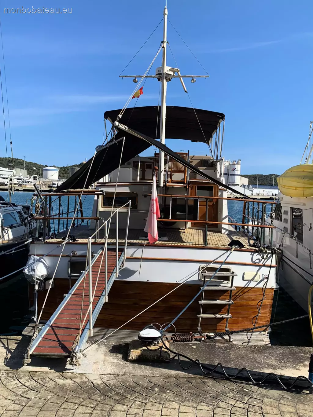 KONG AND HALVER ISLAND GYPSY 44