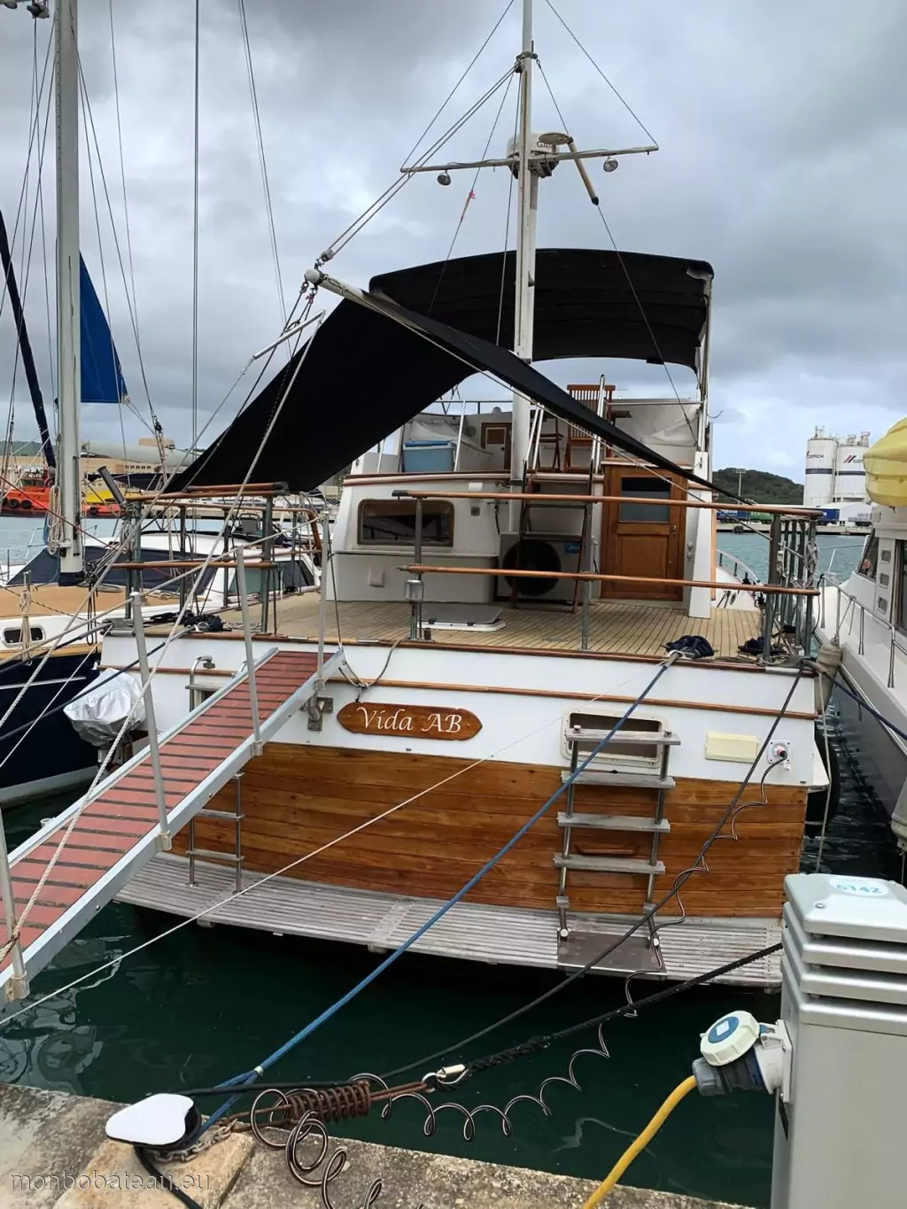 KONG AND HALVER ISLAND GYPSY 44
