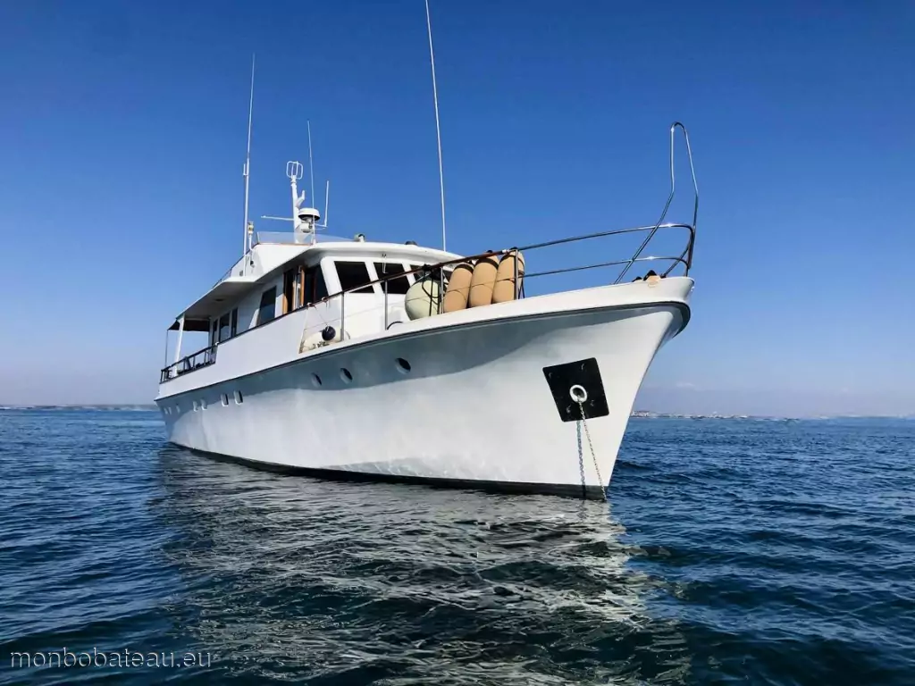 Feadship 18.50