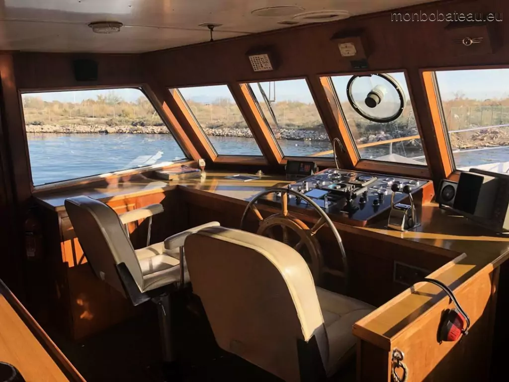 Feadship 18.50