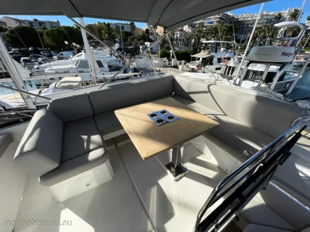 Jeanneau PRESTIGE 520 FL