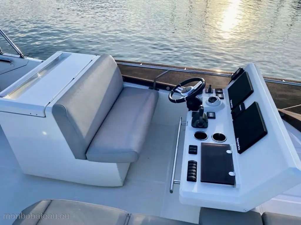 Jeanneau PRESTIGE 520 FL