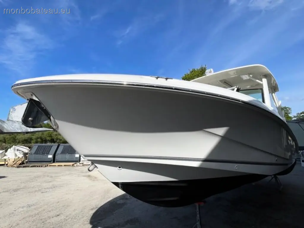 Boston Whaler Vantage 280