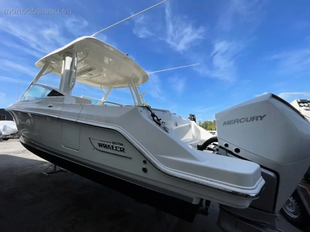 Boston Whaler Vantage 280