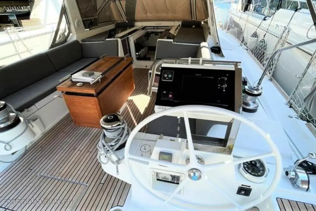 Beneteau OCEANIS 55