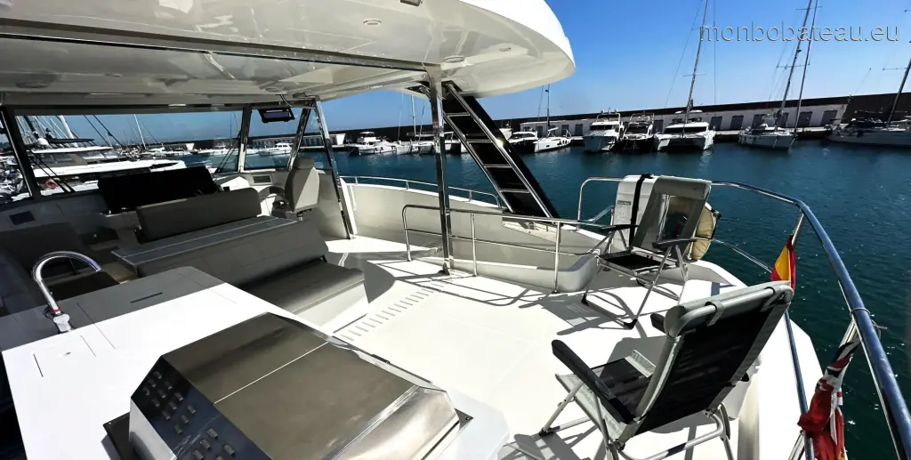AQUILA 54 yacht