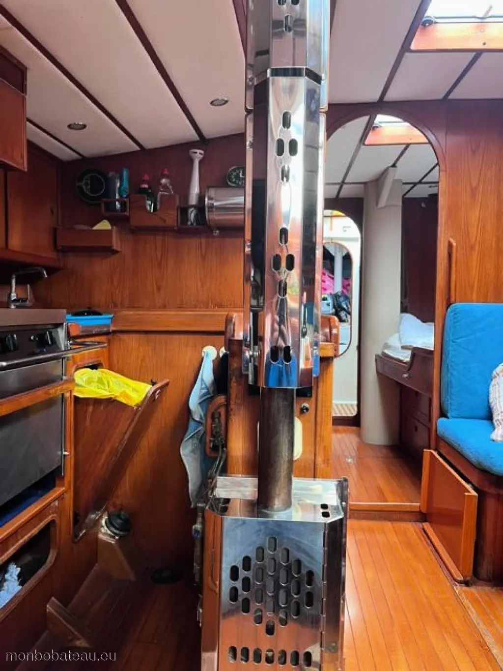 Custom built bo Steel sailing y