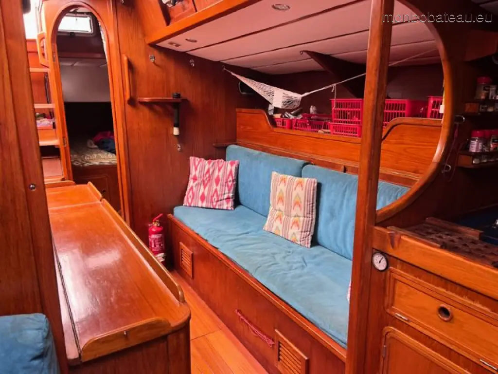 Custom built bo Steel sailing y