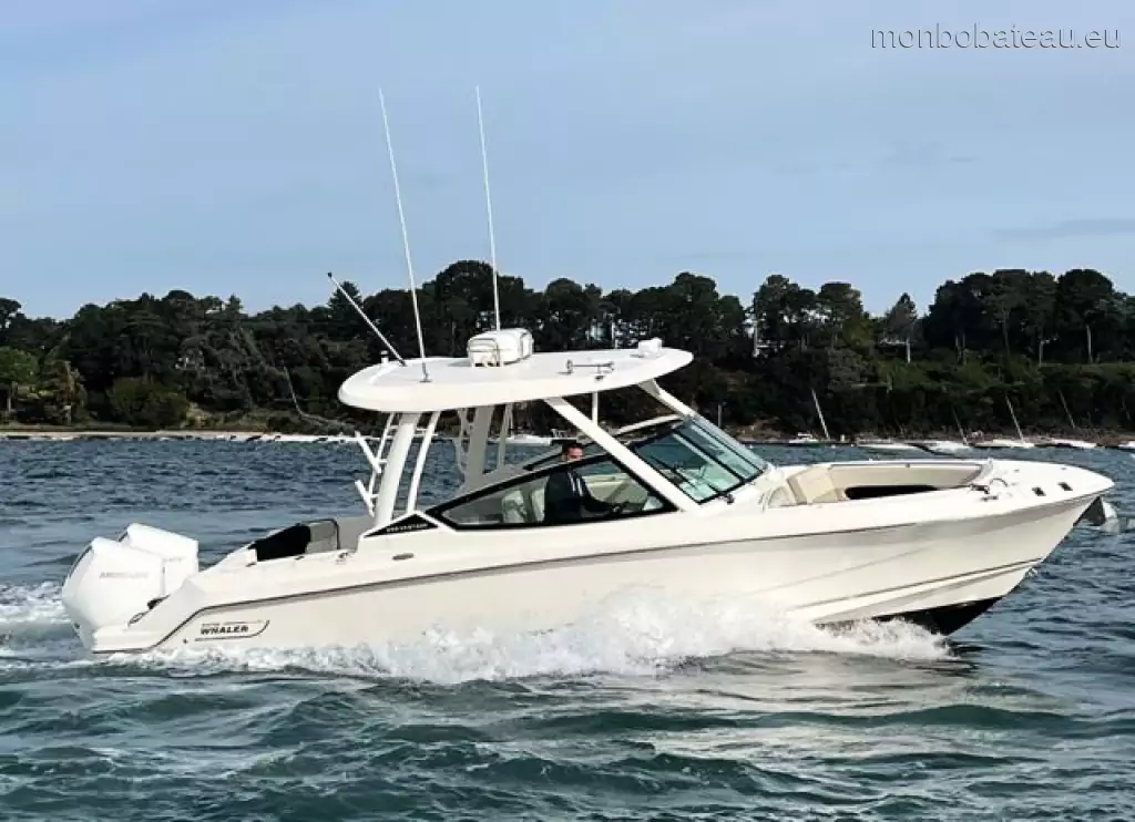 Boston Whaler Vantage 280